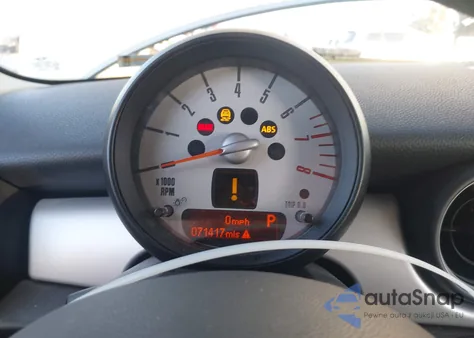 2013 Mini Clubman Cooper z USA, uszkodzony, nr VIN WMWZF3C56DT491349